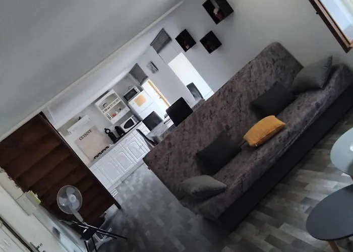 En Duplex 1 Apartment Mirecourt